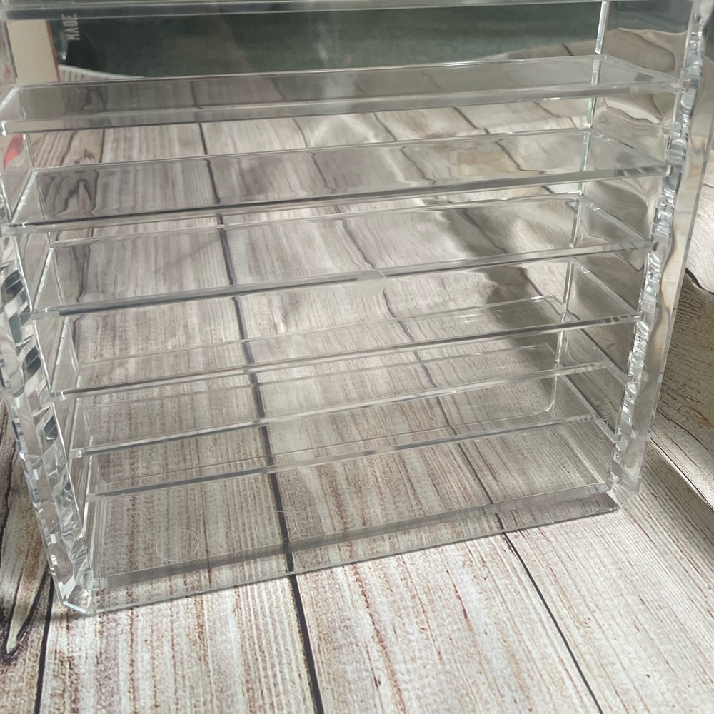 Acrylic Eyeshadow palette organizer